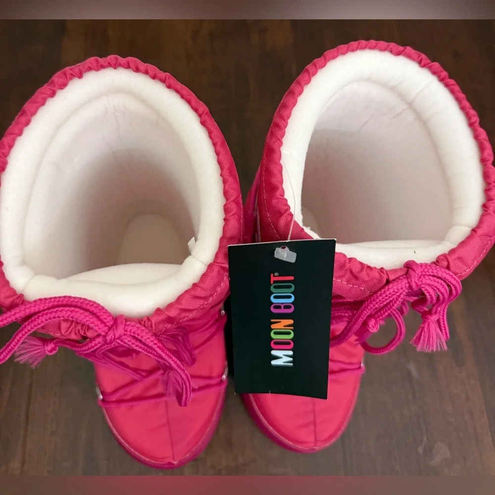 NWT Moon Boot Icon Nylon Boots in Bougainvillea/ Hot Pink Size 7 - Picture 8 of 17